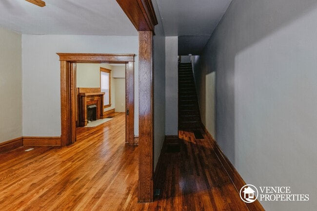 Building Photo - 4 Bedroom on OSU Campus