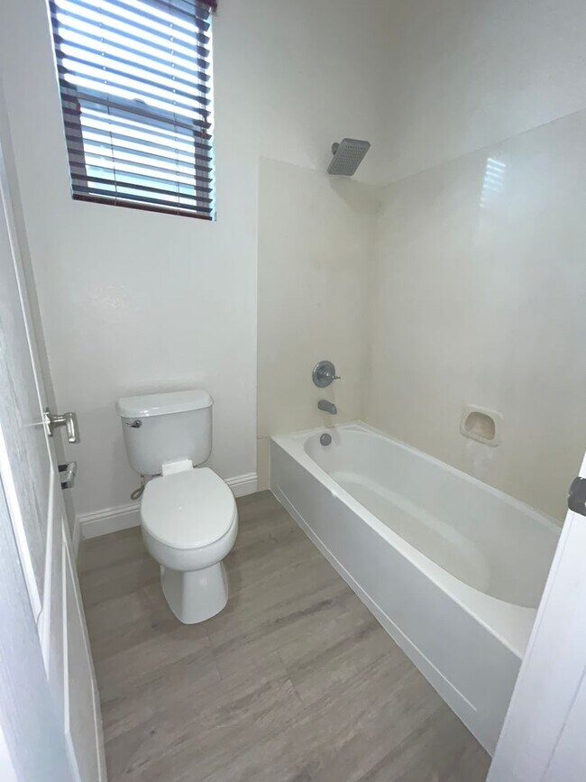 Building Photo - Exceptional 4BR/3BA/3 Car Tandem Garage in Elk Grove | 3140 SF | Tenant Pays $195 monthly for WS&G