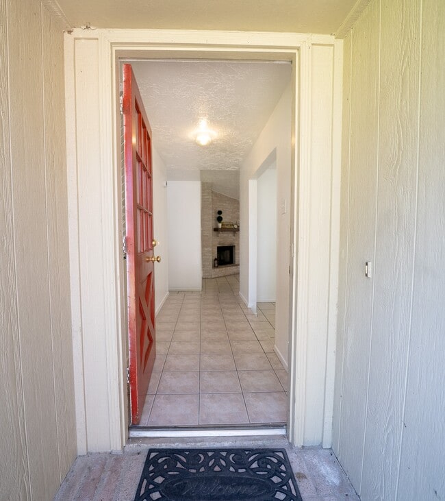 Building Photo - 24019 Pepperrell Pl St