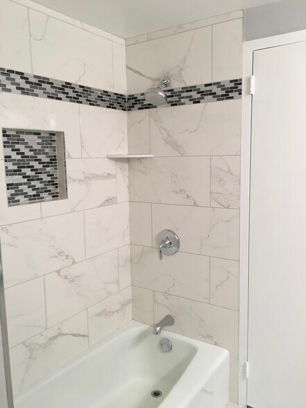 Building Photo - 3705 S George Mason Dr