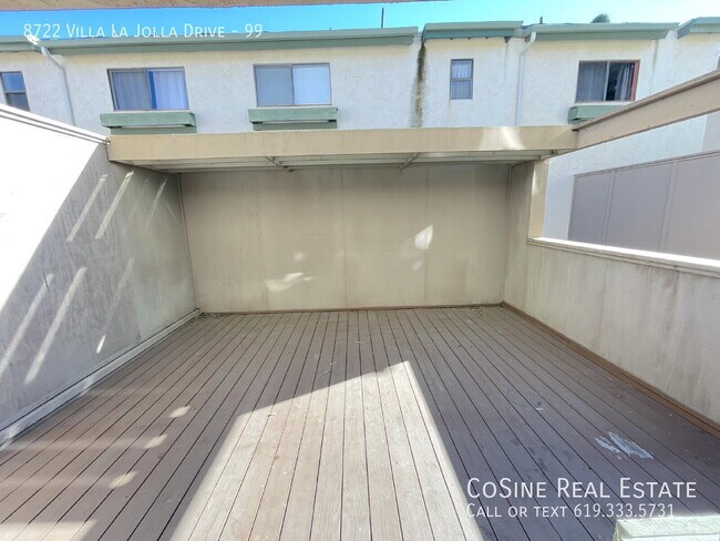 Building Photo - 8722 Villa La Jolla Dr