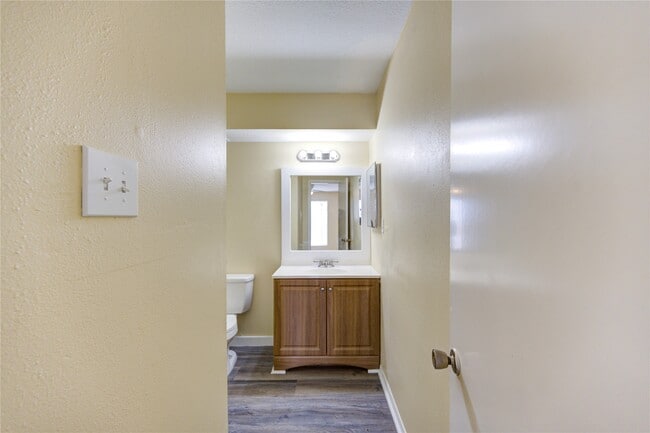 Building Photo - 6606 De Moss Dr