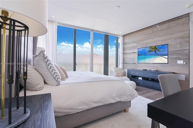 Building Photo - 9501 Collins Ave