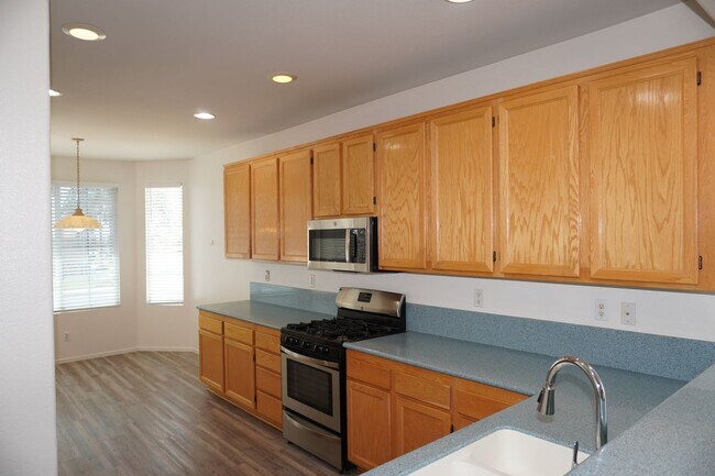 Building Photo - 14752 Eaglehead Mountain Dr