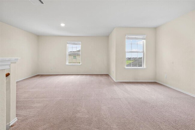 Building Photo - 457 Bedford Falls Ln
