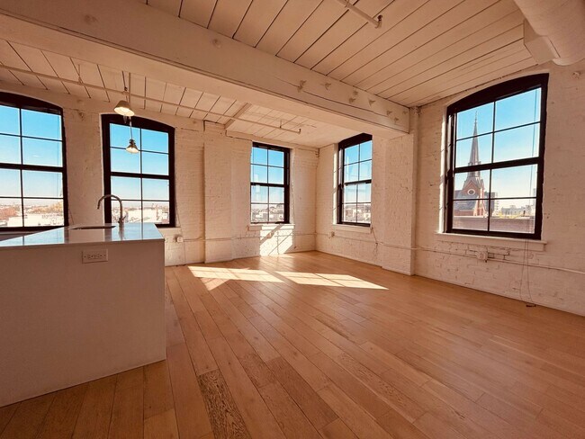 Building Photo - 420 Fairmount Avenue Partners LP