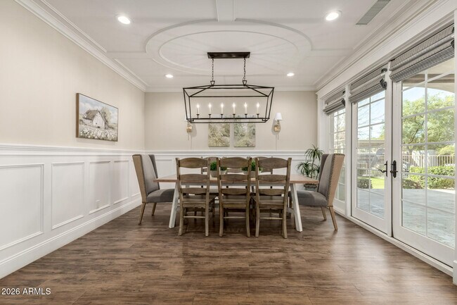 Building Photo - 2013 E Mallory St