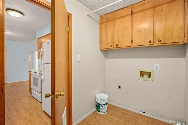 Building Photo - 3505 Rocky Hollow Trail