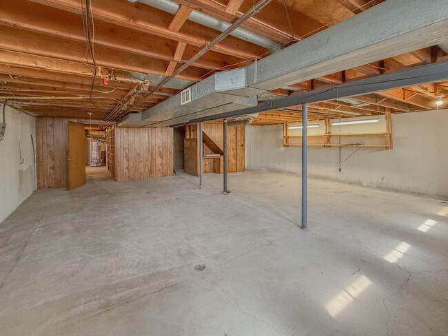 Building Photo - Welcome Home