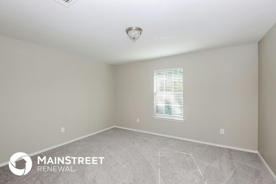 Building Photo - 714 Mannington Dr