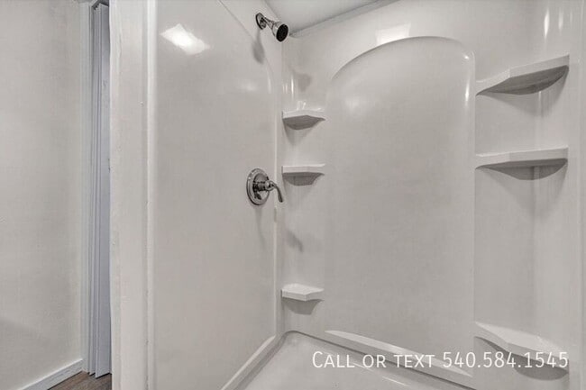 Building Photo - 7311 Maple Ct SW