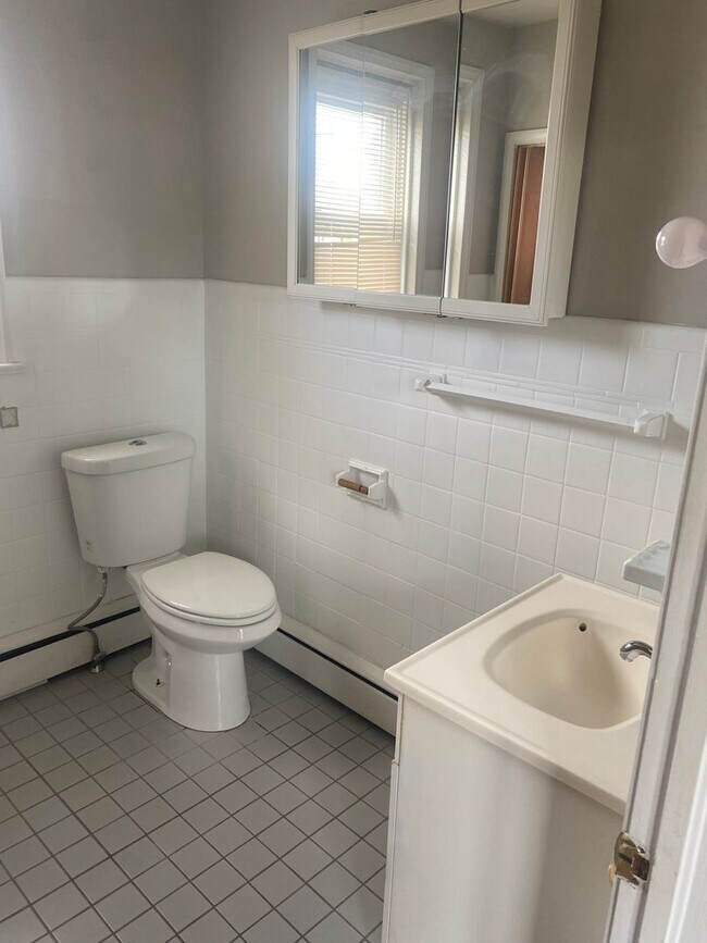 Building Photo - 5817 Keystone St