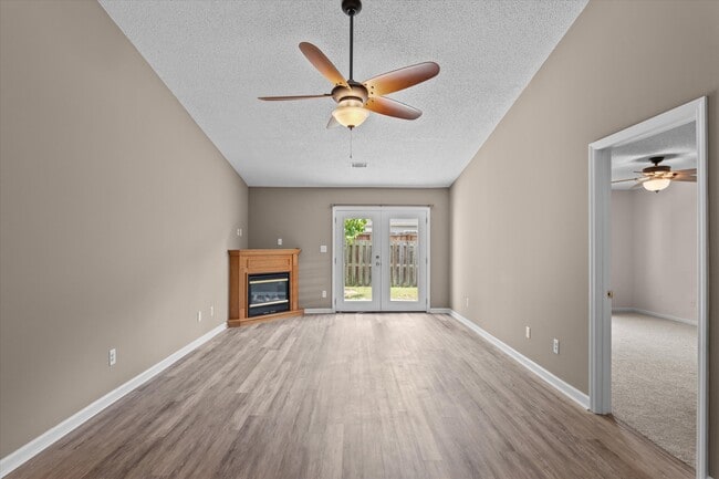 Building Photo - 2016 Caton Dr