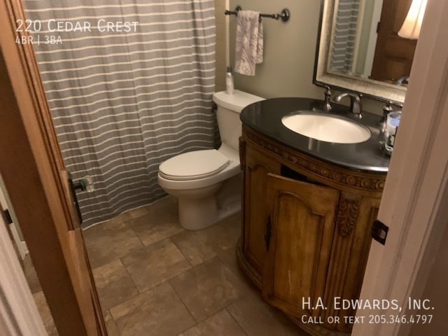 Building Photo - 220 Cedar Crest