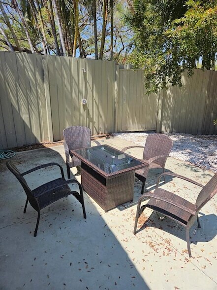 Building Photo - 1203 Lyric Ln