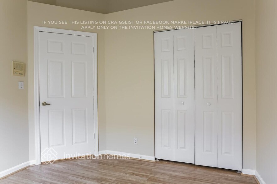 Building Photo - 7567 Stirling Bridge Blvd N