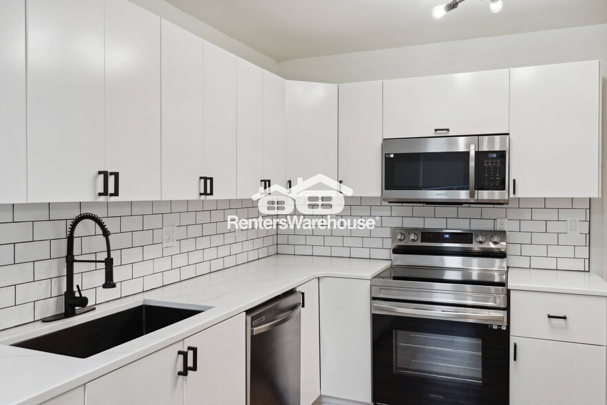 Building Photo - 1291 Oakland Terrace SW