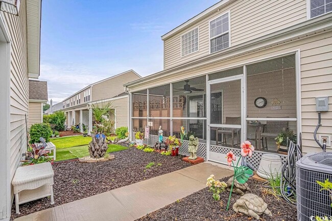 Building Photo - 825 Barn Owl Ct
