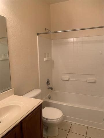 Building Photo - 3034 Lakefield Dr