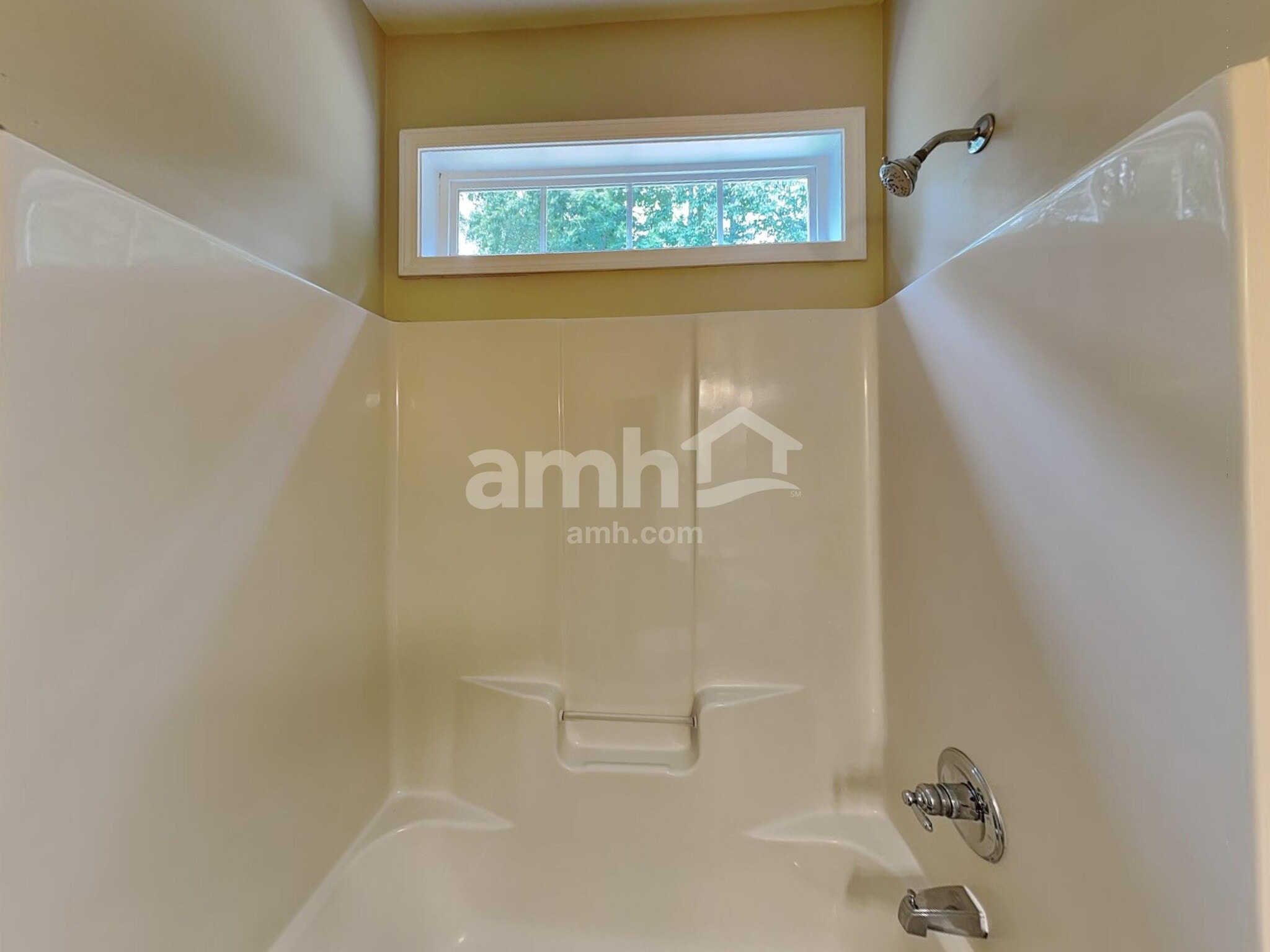 Building Photo - 7355 Sedgebrook Dr W