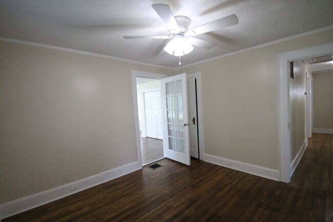 Building Photo - Exclusively Offered By Muse Realty Rentals, LLC