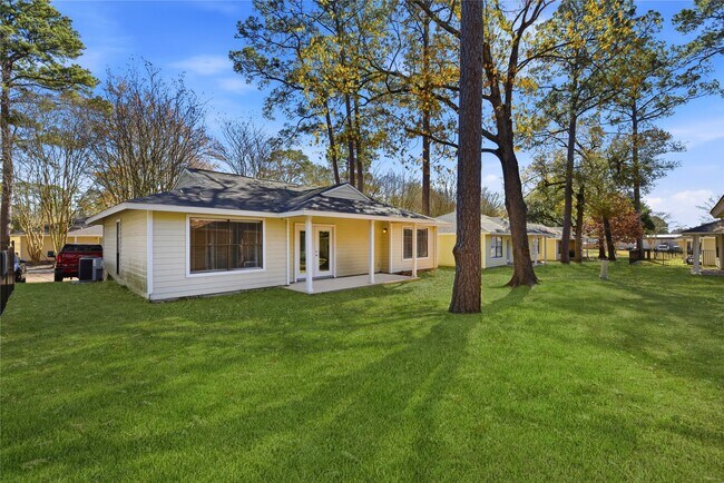 Building Photo - 3424 Balboa Cir