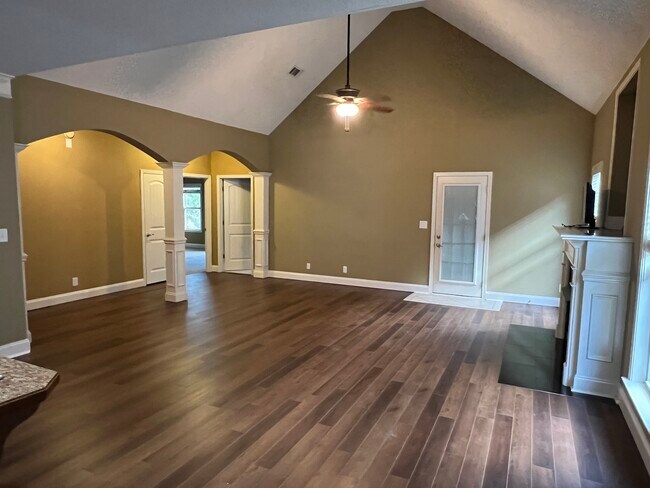 Building Photo - 509 Eagle Springs Dr
