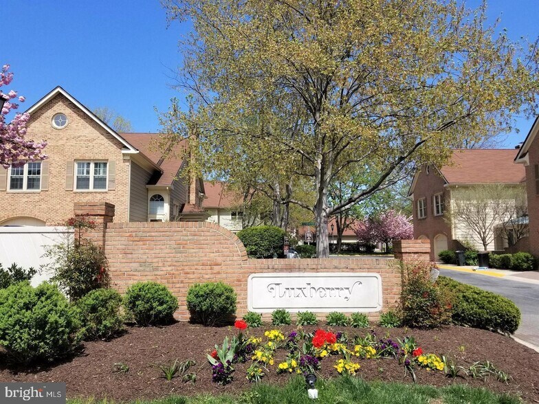 Building Photo - 5717 Balsam Grove Ct