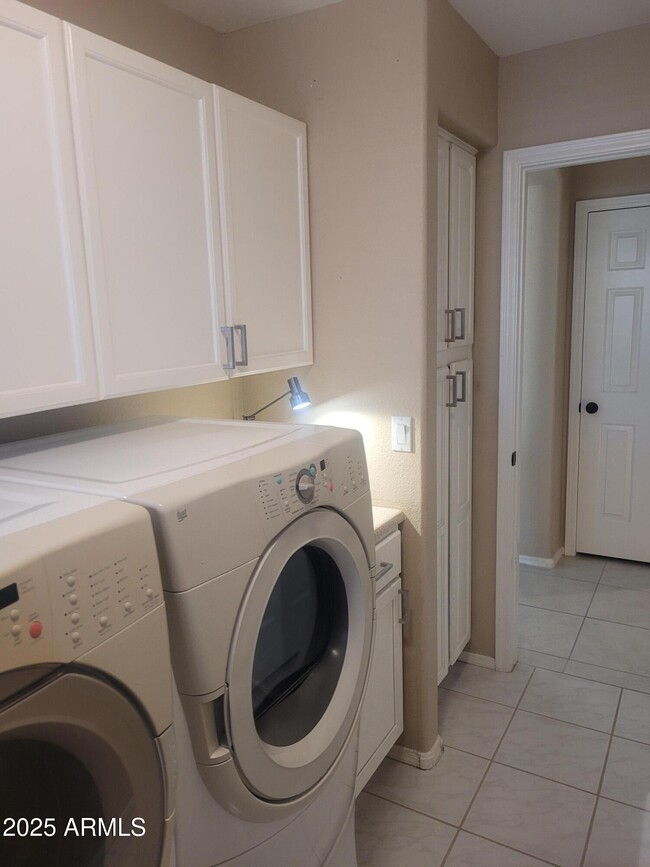 Building Photo - 14575 W Morning Star Trail