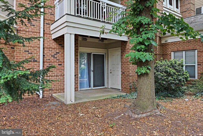 Building Photo - 2204 Westcourt Ln