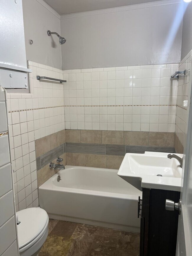 Building Photo - Unlock Your Next Door..3/2 Located Downtown Burleson