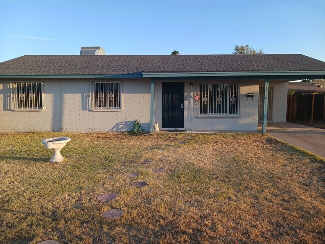 Primary Photo - Amazing 3 Bedroom 2 Bath home in Tempe