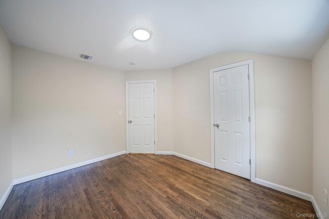 Building Photo - 610 Americus Ave