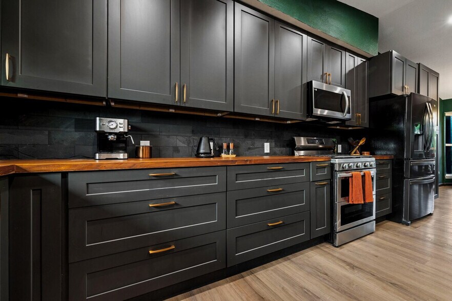 Building Photo - 4807 Carsonhill Dr