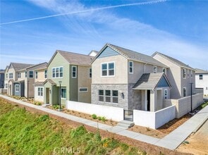 Building Photo - 27398 Fox Den Pl