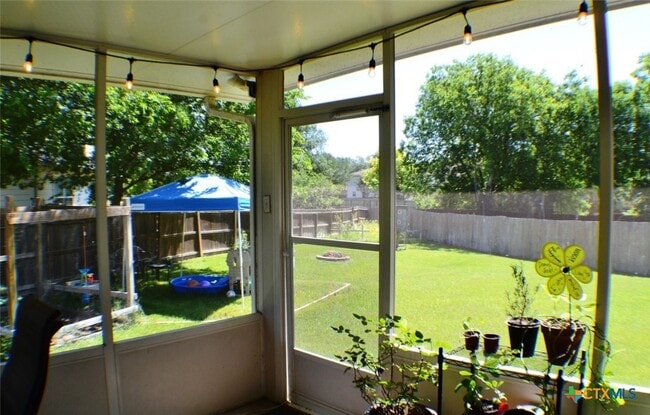 Building Photo - 1715 Mountain Brook