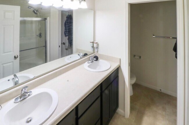 Building Photo - BRITTANY CHASE...3 Bedroom 2 Bath