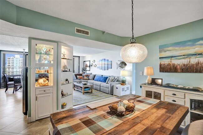 Building Photo - 1500 N Ocean Blvd