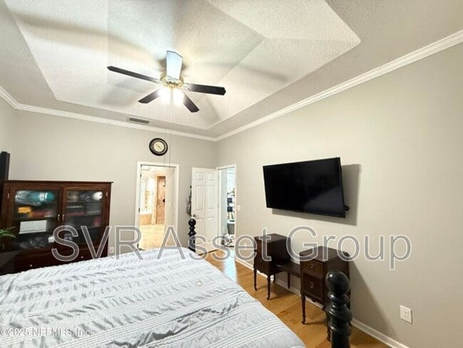 Building Photo - 12950 Deep River Way