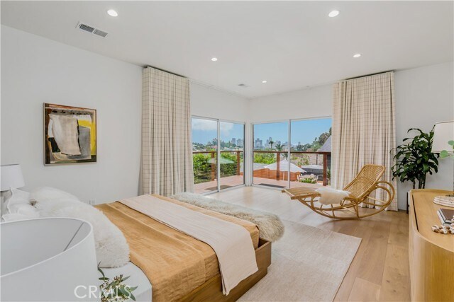 Building Photo - 2240 Ewing St