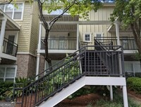 Building Photo - 490 S Barnett Shoals Rd