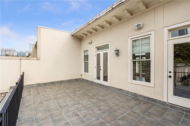 Building Photo - 58 Sheridan Dr NE