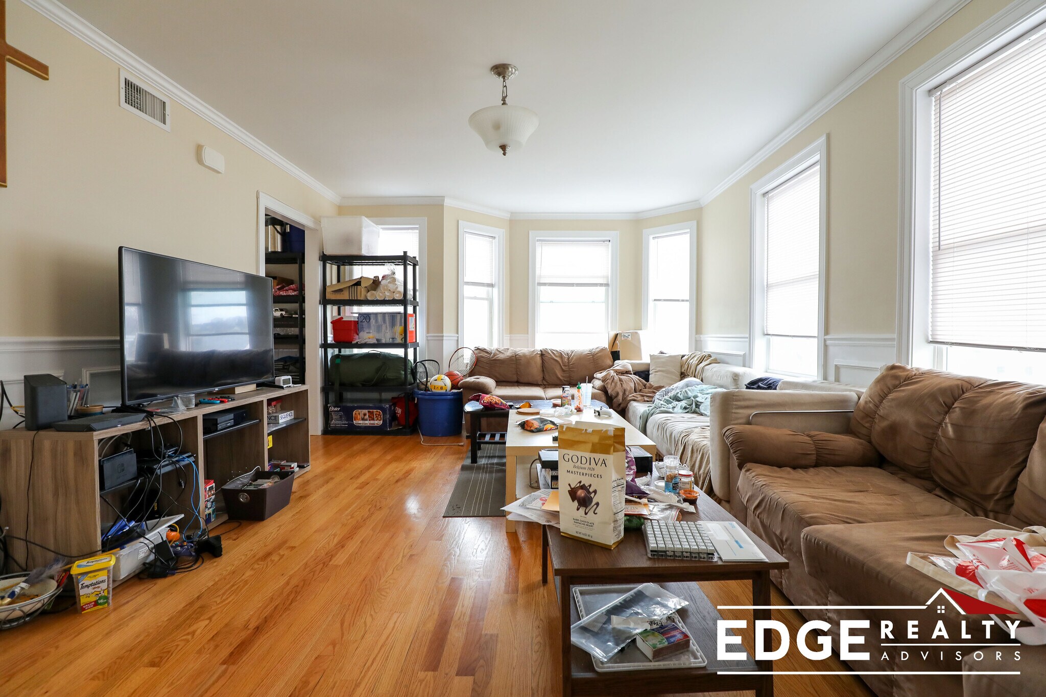 Building Photo - 46 Atkins St