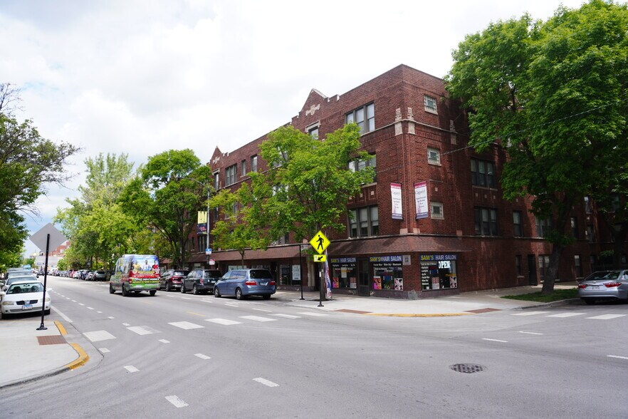 Building Photo - 4107 N Kedzie Ave