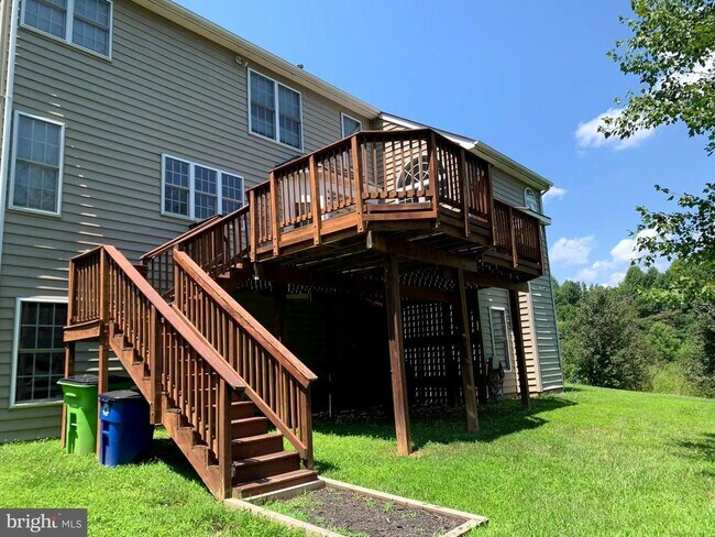 Building Photo - 17090 Anns Brook Ct