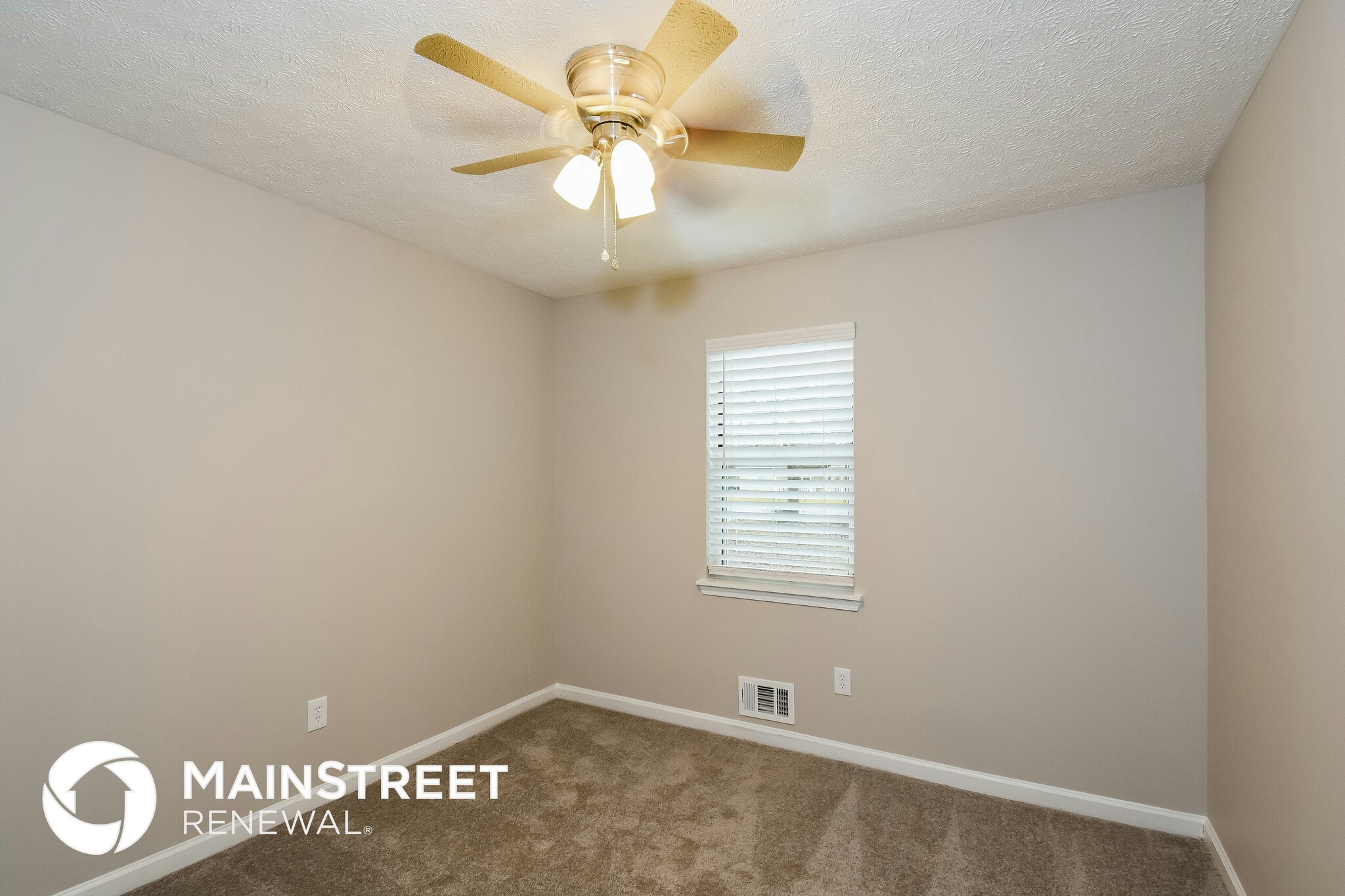 Building Photo - 467 Woodland St