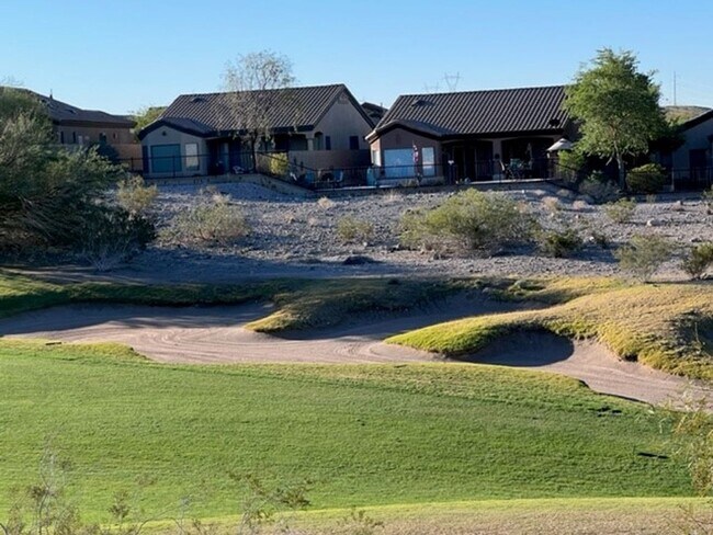 Building Photo - 3 Bed 2 Bath Golf Gated Community Pet Friendly,Boat Garage. Bullhead Parkway