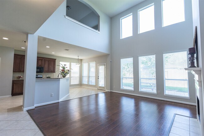 Building Photo - 20911 Avery Cove Ln
