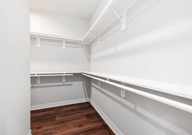 Building Photo - 4014 Mitote Dr