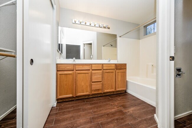 Building Photo - 6333 Winter Valley Ct